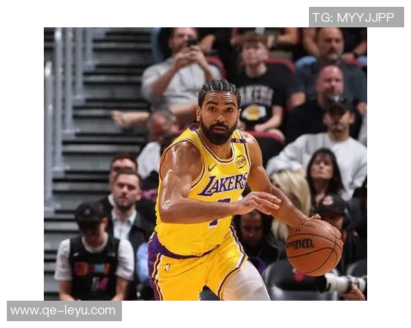 哈克斯三节狂砍27分7篮板湖人曾错失席菲诺的遗憾重现